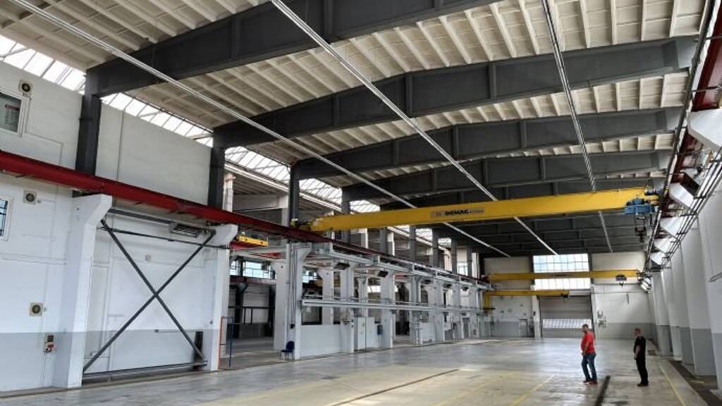 Produktionshalle zum Kauf provisionsfrei 3.500 m² Lagerfläche Luisenthal 99885