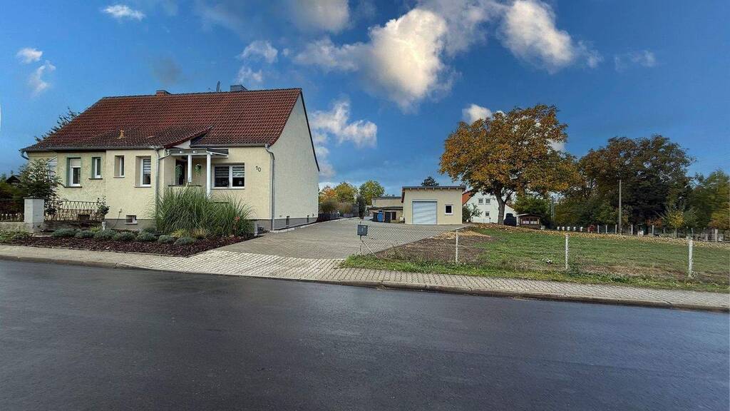 Einfamilienhaus zum Kauf 237.000 € 2 Zimmer 91 m² 1.162 m² Grundstück Schkölen 07619