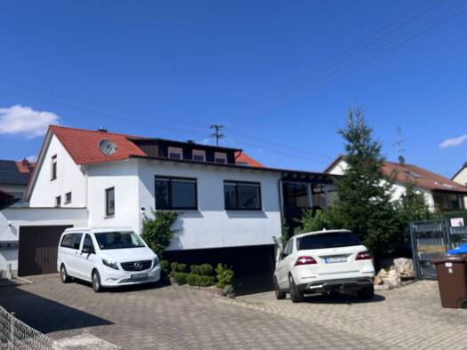 Wohnung zur Miete 900 € 4 Zimmer 95 m² Geschoss 1/1 frei ab sofort Merklingen Merklingen 89188