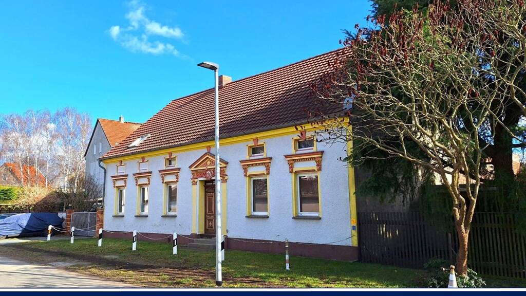 Einfamilienhaus zum Kauf 119.500 € 6 Zimmer 150 m² 957 m² Grundstück frei ab 01.06.2026 Forst-Stadt Forst (Lausitz) 03149