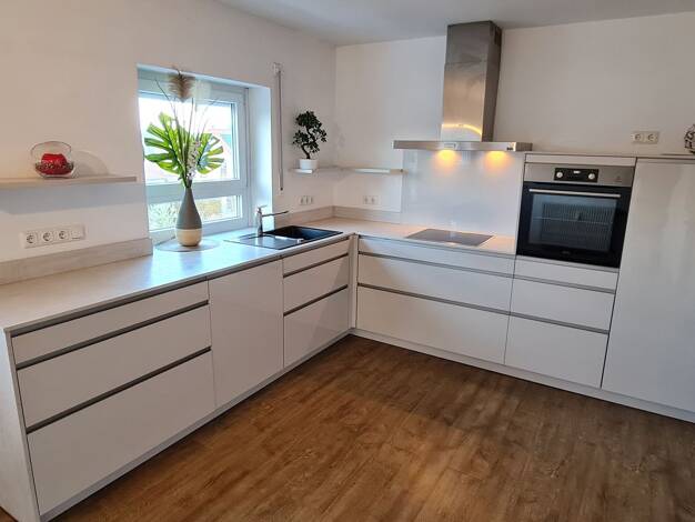 Wohnung zur Miete 1.140 € 3 Zimmer 97 m² 1. Geschoss Raindorf Veitsbronn 90587