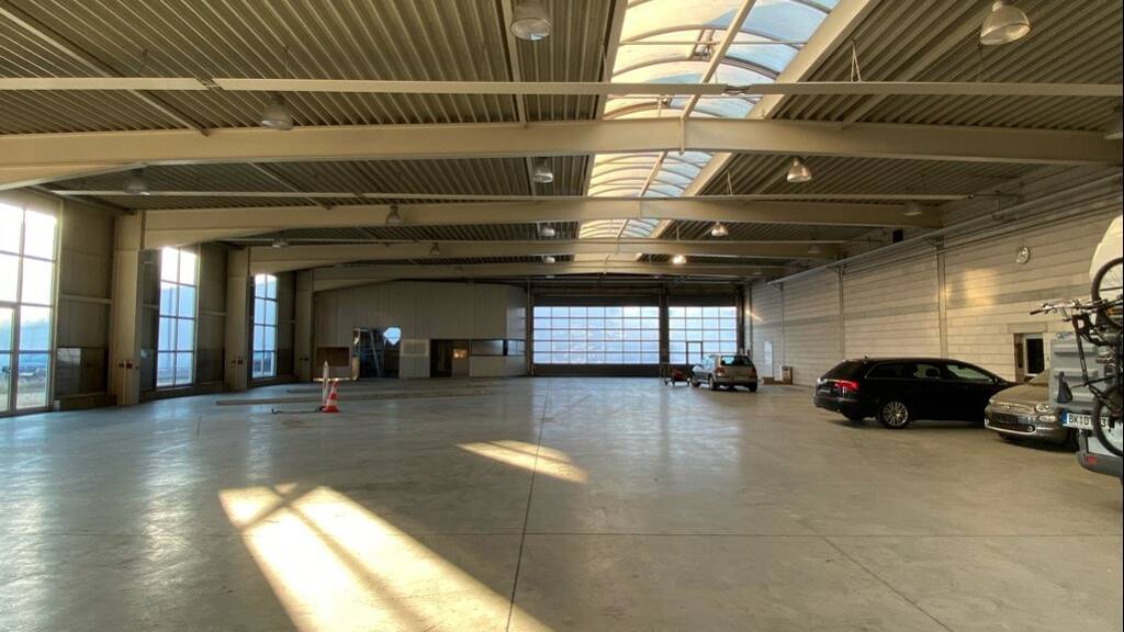 Lagerhalle zur Miete 9.000 € 1.520 m² Lagerfläche Heiningen Backnang 71522