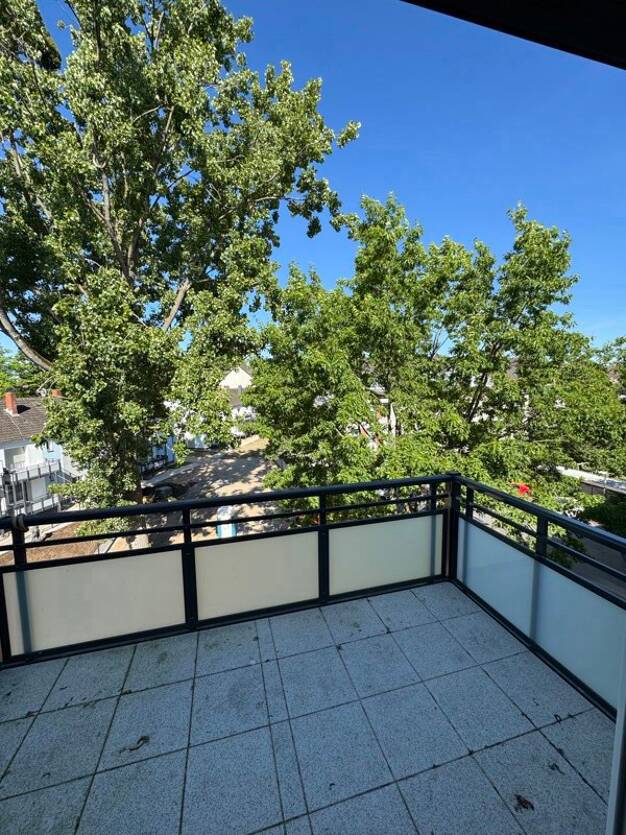 Wohnung zur Miete 648 € 2 Zimmer 44,7 m² Dachgeschoss Bergheimer Str. 136 a Pomona Neuss 41464