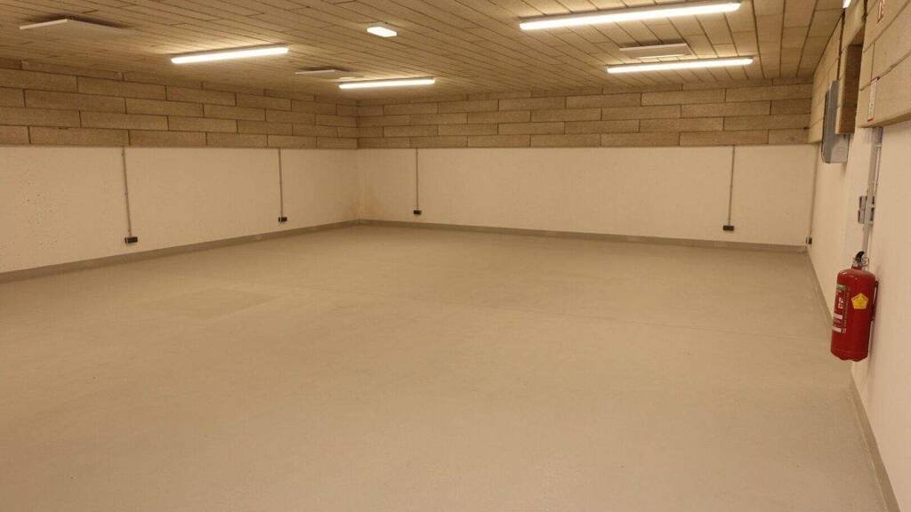 Lagerhalle zur Miete - Erstbezug 770 € 85,5 m² Lagerfläche Wien 1170