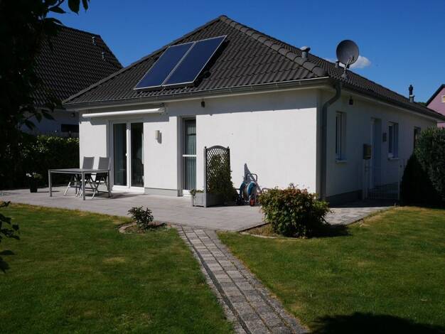 Bungalow zum Kauf 439.000 € 3,5 Zimmer 95,5 m² 558 m² Grundstück Garitz Bad Kissingen / Garitz 97688