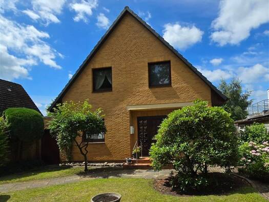 Einfamilienhaus zum Kauf 287.000 € 4 Zimmer 103 m² 522 m² Grundstück frei ab sofort Neumünster 24536