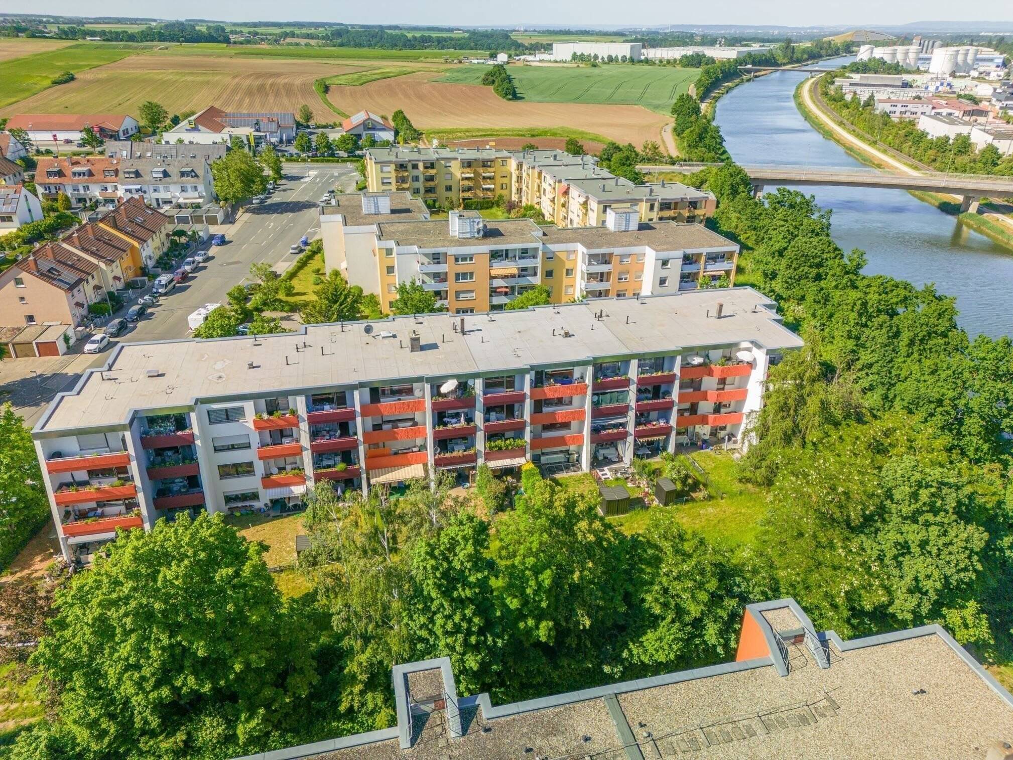 RESERVIERT | Frei zum Einzug | 2 Zi. mit Traumblick in Fürth-Burgfarrnbach |
