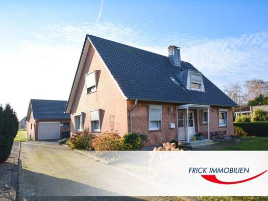 Einfamilienhaus zum Kauf 329.000 € 6 Zimmer 140 m² 1.696 m² Grundstück frei ab sofort Quaal Riepsdorf 23738