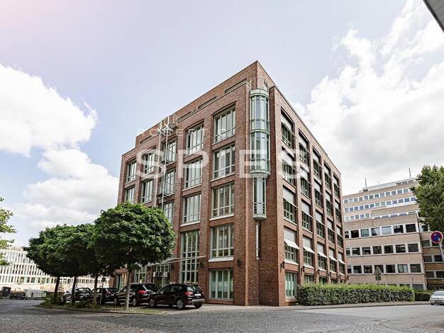 Bürofläche zur Miete provisionsfrei 9,95 € 958,8 m² Bürofläche teilbar ab 477,9 m² Bremen 28199