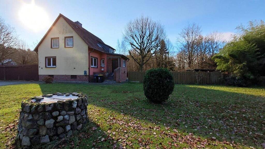 Mehrfamilienhaus zum Kauf 295.000 € 7 Zimmer 126 m² 1.638 m² Grundstück Schneverdingen 29640