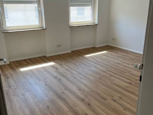 Wohnung zur Miete 600 € 2 Zimmer 60 m² Geschoss 1/2 frei ab sofort Pfiffligheim Worms 67549