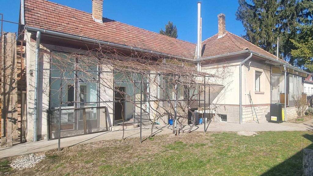 Einfamilienhaus zum Kauf 272.900 € 4 Zimmer 126 m² 2.990 m² Grundstück frei ab sofort Siófok 8600