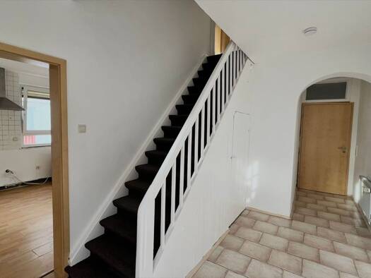 Maisonette zur Miete 1.000 € 2,5 Zimmer 84 m² Geschoss 2/2 frei ab sofort Maximilianstraße 10 Hagenbach 76767