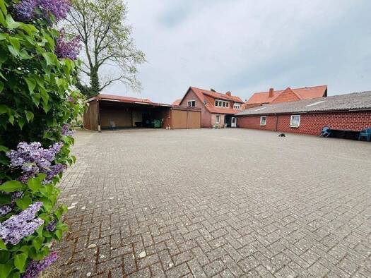 Haus zum Kauf 550.000 € 2.000 m² Grundstück Sulingen Sulingen 27232