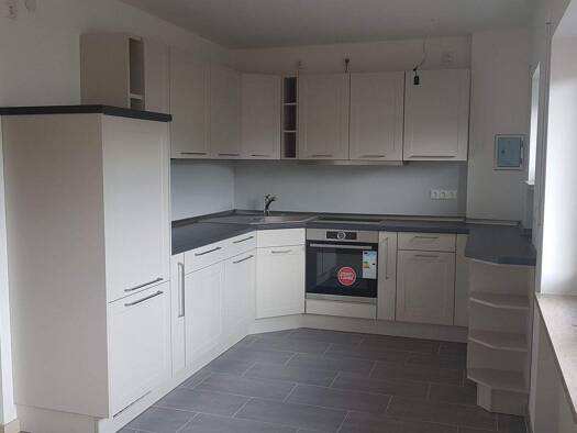 Wohnung zur Miete 975 € 3 Zimmer 131,5 m² 1. Geschoss frei ab sofort Kulmbacher Str. 5 Münchberg 95213