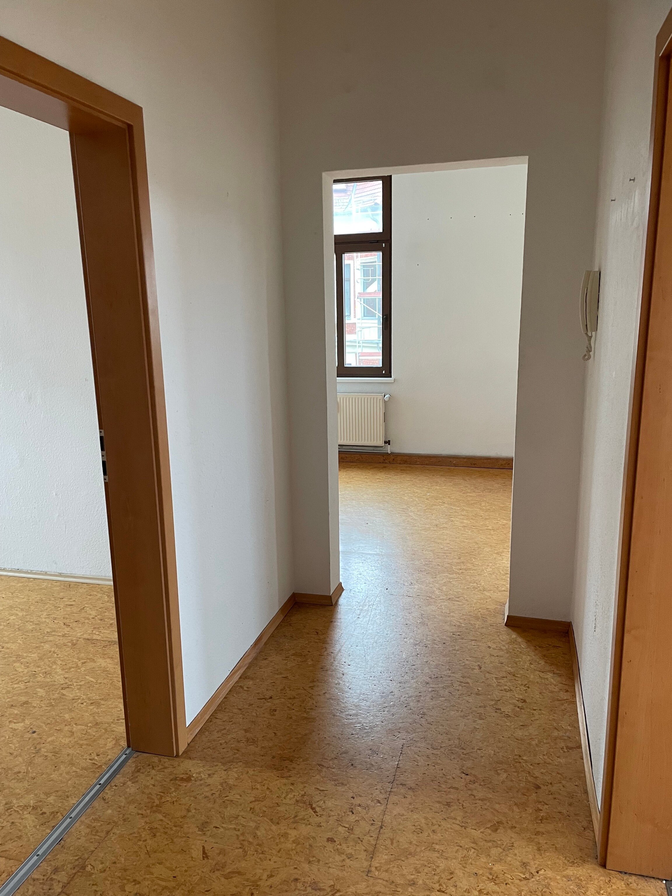 Wohnung zur Miete 572 € 2 Zimmer 71,5 m²<br/>Wohnfläche 1.<br/>Geschoss ab sofort<br/>Verfügbarkeit Erfurter Str. 68 Westvorstadt Weimar 99423