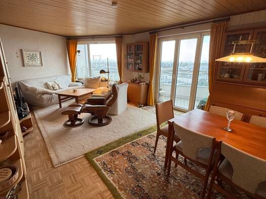Wohnung zum Kauf 255.000 € 3 Zimmer 76 m² 13. Geschoss Bad Homburg Bad Homburg vor der Höhe 61352