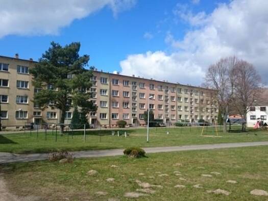 Wohnung zur Miete 220 € 2 Zimmer 46,2 m² 1. Geschoss Ringstraße 3 Staven Staven 17039