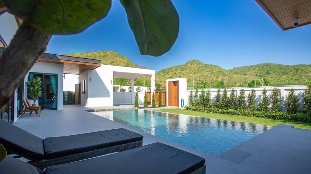 Villa zum Kauf - Erstbezug provisionsfrei 447.895 € 4 Zimmer 162 m² 580 m² Grundstück Tambon Thap Tai 77110