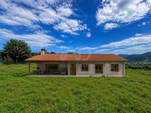 Acker-/Waldstück zum Kauf 39.500 € Castrillón 33456