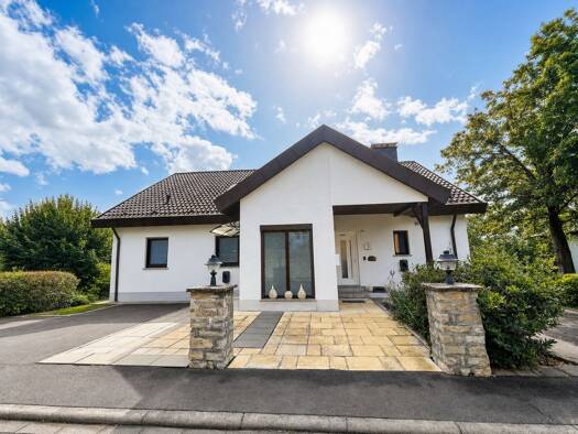 Mehrfamilienhaus zum Kauf als Kapitalanlage geeignet 749.900 € 12 Zimmer 408 m² 1.156 m² Grundstück Untersambach Wiesentheid 97353