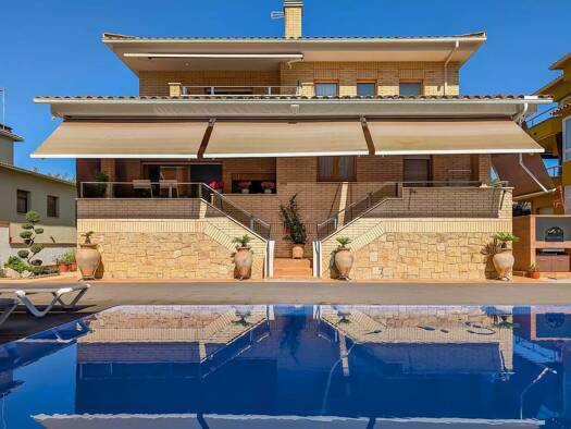 Einfamilienhaus zum Kauf 798.000 € 412 m² 560 m² Grundstück Banyoles 17820
