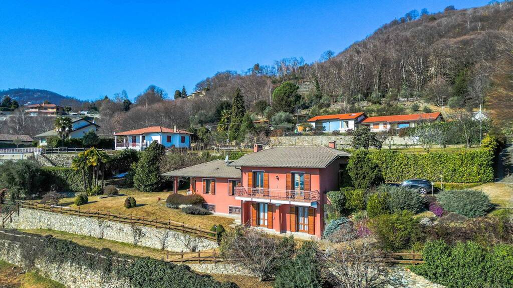 Villa zum Kauf 920.000 € 8 Zimmer 318 m² 4.364 m² Grundstück Seeblick Lesa / Comnago 28040