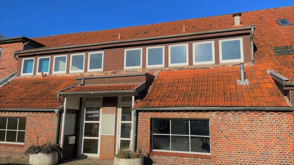 Laden zur Miete 770 € 220 m² Verkaufsfläche teilbar ab 100 m² Freiligrathstraße 210 Neuengroden Wilhelmshaven 26386