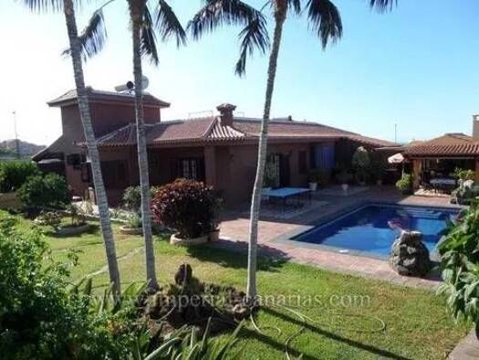 Chalet zum Kauf 1.500.000 € 5 Zimmer 350 m² Distrito Playa Jardín Puerto de la Cruz 38400