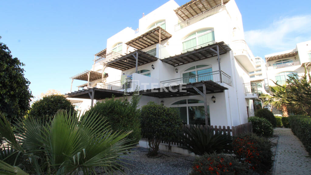 Penthouse zum Kauf 155.000 € 3 Zimmer 141 m² 3. Geschoss Lefke 99790