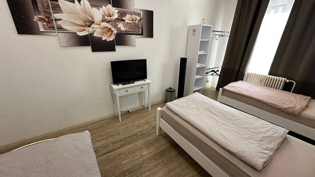 Studio zur Miete Wohnen auf Zeit 975 € 1 Zimmer 18 m² frei ab sofort Seestraße 0 Untereisesheim 74257