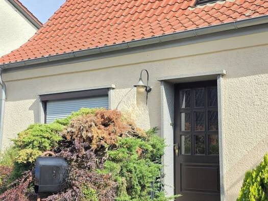 Doppelhaushälfte zum Kauf 119.000 € 2 Zimmer 56 m² 594 m² Grundstück Roßlau Dessau-Roßlau 06862