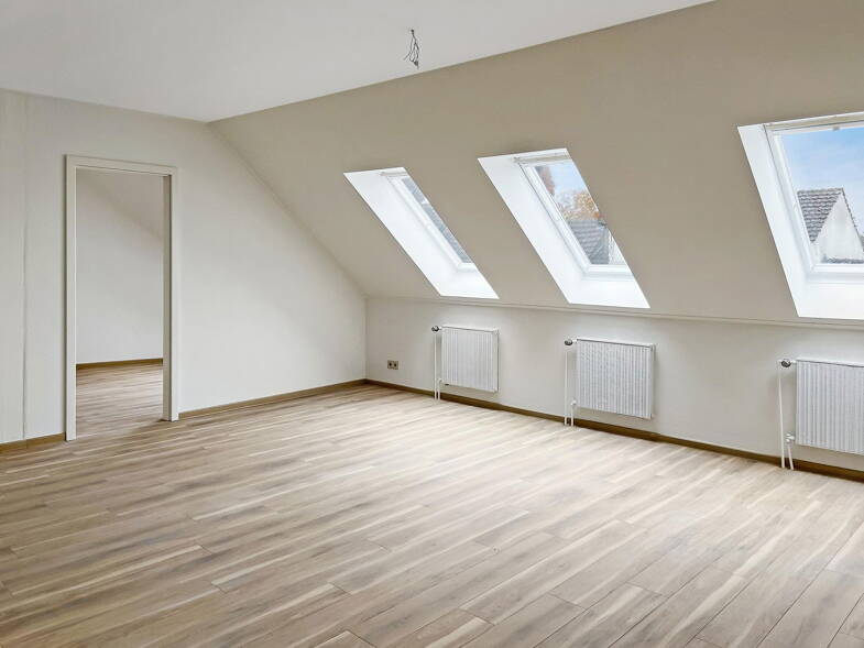 Wohnung zur Miete 950 € 3 Zimmer 85 m² 3. Geschoss Kölner Straße 115 Troisdorf Troisdorf 53840