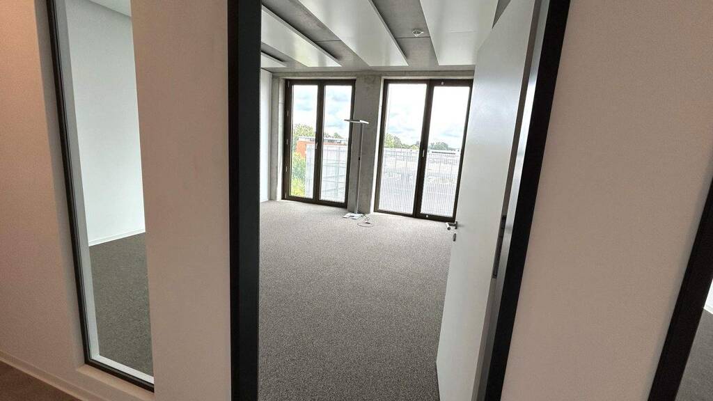 Büro zur Miete provisionsfrei 2.604 € 168 m² Bürofläche Hildegard-von-Bingen-Straße 5 Lehe Bremen 28359