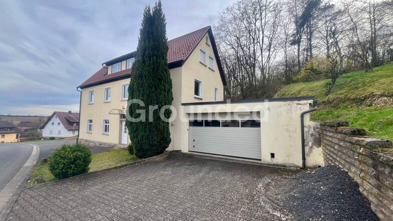 Haus zum Kauf 220.000 € 6 Zimmer 249,2 m² 2.928 m² Grundstück Lohrer Straße 9 Pfarrweisach Pfarrweisach 96176