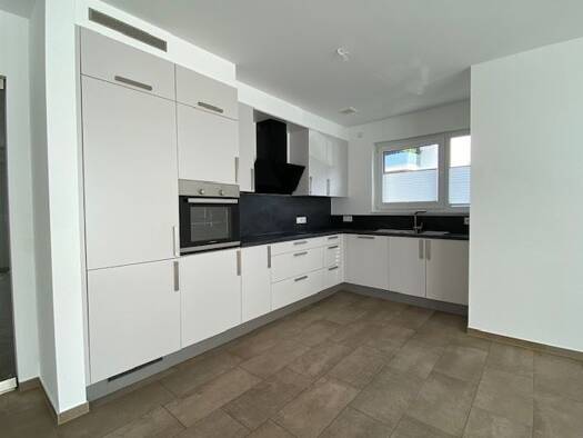 Wohnung zur Miete 1.190 € 3 Zimmer 97,9 m² Geschoss 2/3 frei ab 01.11.2026 Kenn 54344