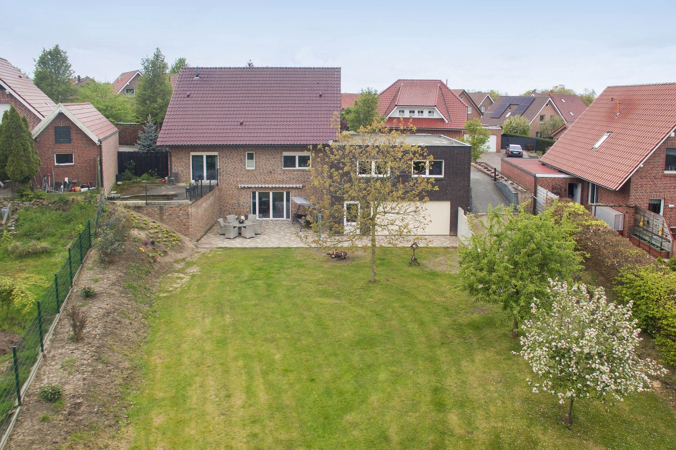 Einfamilienhaus zum Kauf 449.000 € 8 Zimmer 183 m²<br/>Wohnfläche 1.273 m²<br/>Grundstück Rebhuhnweg 6 Berge Emsbüren 48488