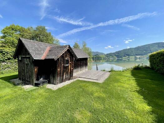 Haus zum Kauf - Erstbezug 6,5 Zimmer 236 m² St. Lorenz 5310