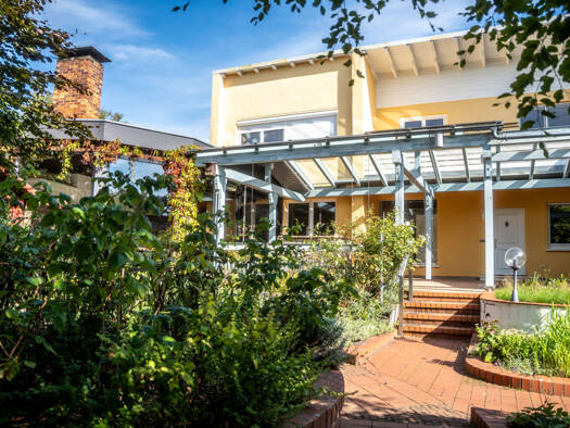 Einfamilienhaus zur Miete 1.450 € 260 m² 750 m² Grundstück frei ab sofort Neuses Coburg 96450