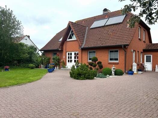 Einfamilienhaus zum Kauf provisionsfrei 379.000 € 6 Zimmer 204 m² 1.054 m² Grundstück Wöhrden Wöhrden 25797