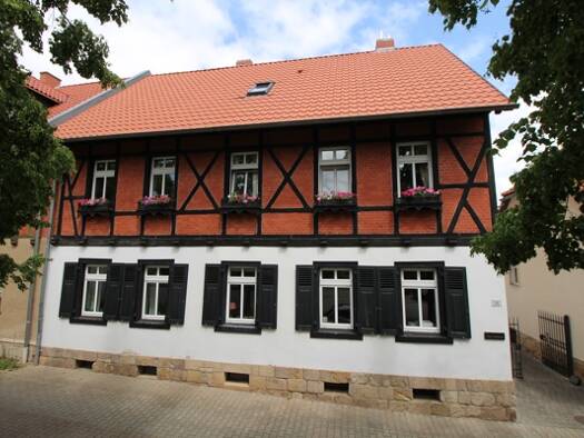 Mehrfamilienhaus zum Kauf 410.000 € 7 Zimmer 250 m² 605 m² Grundstück Ballenstedt 06493