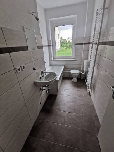 Wohnung zur Miete 390 € 3 Zimmer 67,1 m² EG Bergmannsring 33 Blösien Merseburg 06217