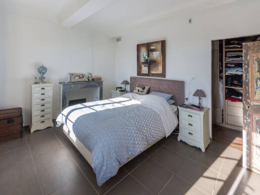 Einfamilienhaus zum Kauf 1.990.000 € 8 Zimmer 400 m² 20.000 m² Grundstück GRIMAUD 83310