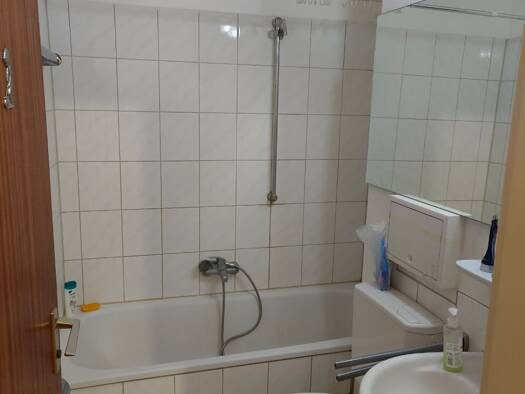 Studio zur Miete 700 € 1 Zimmer 40 m² Geschoss 4/8 frei ab sofort Nied Frankfurt am Main 65934