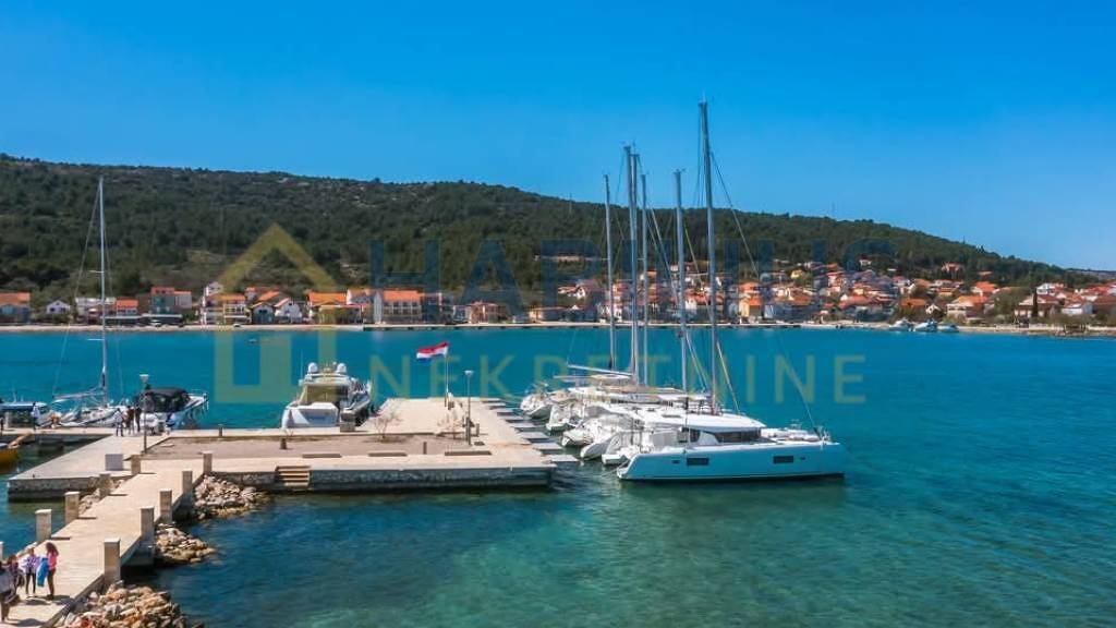 Land-/Forstwirtschaft zum Kauf 170.000 € Sibenik