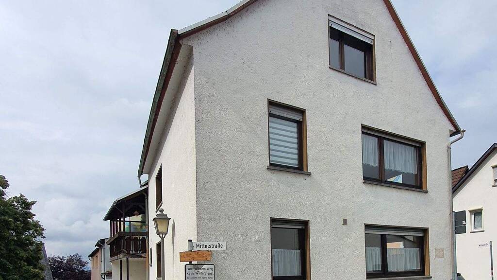 Einfamilienhaus zum Kauf provisionsfrei 299.000 € 6 Zimmer 200 m² 200 m² Grundstück Schadeck Runkel 65594