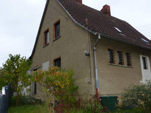 Einfamilienhaus zum Kauf 135.000 € 6 Zimmer 134 m² 517 m² Grundstück frei ab sofort Großhelmsdorf Heideland 07613