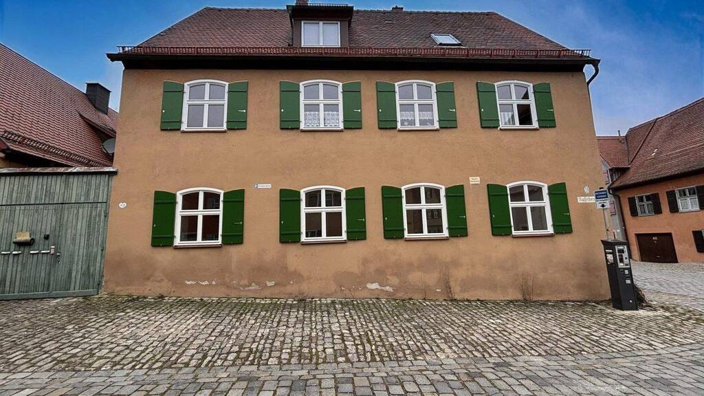 Wohnung zur Miete 990 € 3 Zimmer 95 m² frei ab sofort Dinkelsbühl 91550