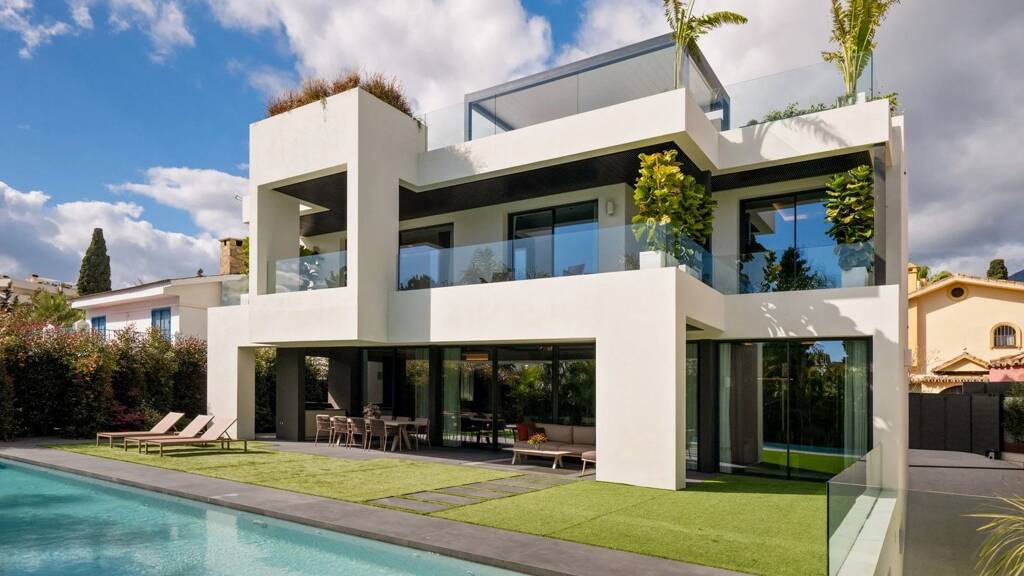 Villa zum Kauf 11.900.000 € 6 Zimmer 630 m² 742 m² Grundstück Marbella Golden Mile 29600