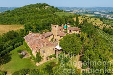 Herrenhaus zum Kauf 3.950.000 € 20 Zimmer 1.039 m² 266.757 m² Grundstück Perugia 06100